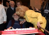 Foto/IPP/Gioia Botteghi
Roma12/04/2019 festeggiamento in rai per i 30 anni di Blob di rai3, nella foto Enrico Ghezzi l'ideatore Sandra Milo, Franca Leosini, Angelo Guglielmi
Italy Photo Press - World Copyright