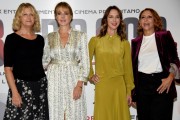 Foto/IPP/Gioia Botteghi
Roma 23/09/2020 resentato il film Burraco Fatale, nella foto : Paola Minaccioni, Angela Finocchiaro, Caterina Guzzanti, Claudia Gerini
Italy Photo Press - World Copyright