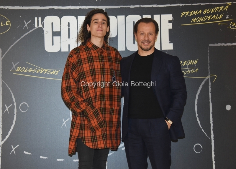 Foto/IPP/Gioia Botteghi
Roma 10/04/2019 presentazione del film Il campione, nella foto: Andrea Carpenzano e Stefano Accorsi
Italy Photo Press - World Copyright