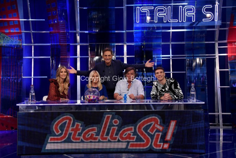 Foto/IPP/Gioia Botteghi
Roma 14/09/2019 Nuova edizione del programma di rai uno Iatlia sì, nella foto Rita Dalla Chiesa, Elena Santarelli, Adriano Panatta, Manuel Bortuzzo e Marco Liorni
Italy Photo Press - World Copyright