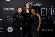 Foto/IPP/Gioia Botteghi
Roma 07/10/2019 red carpet del film Maleficent, nella foto :    Angelina Jolie con due dei suoi figli
Italy Photo Press - World Copyright