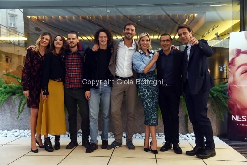Foto/IPP/Gioia Botteghi
09/10/2018 Roma, presentazione del film Nessuno come noi, nella foto: il regista Volfango De Biasi, Luca Bianchini e Alessandro Preziosi, Sarah Felberbaum,Vincenzo Crea, Leonardo Pazzagli, Sabrina Martina, Christiane Filangieri
 Italy Photo Press - World Copyright