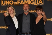 Foto/IPP/Gioia Botteghi
Roma 22/10/2018 presentazione del film Uno di famiglia, nella foto: Sarah Felberbaum e Lucia Ocone, Pietro Sermonti
 Italy Photo Press - World Copyright