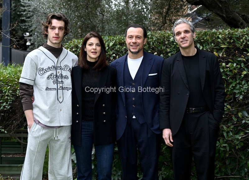 Foto/IPP/Gioia BotteghiRoma 21/02/2022 fiction rai 1 Vostro onore, nella foto Stefano Accorsi e Barbara Ronchi, Matteo Oscar, Francesco Colella Italy Photo Press - World Copyright
